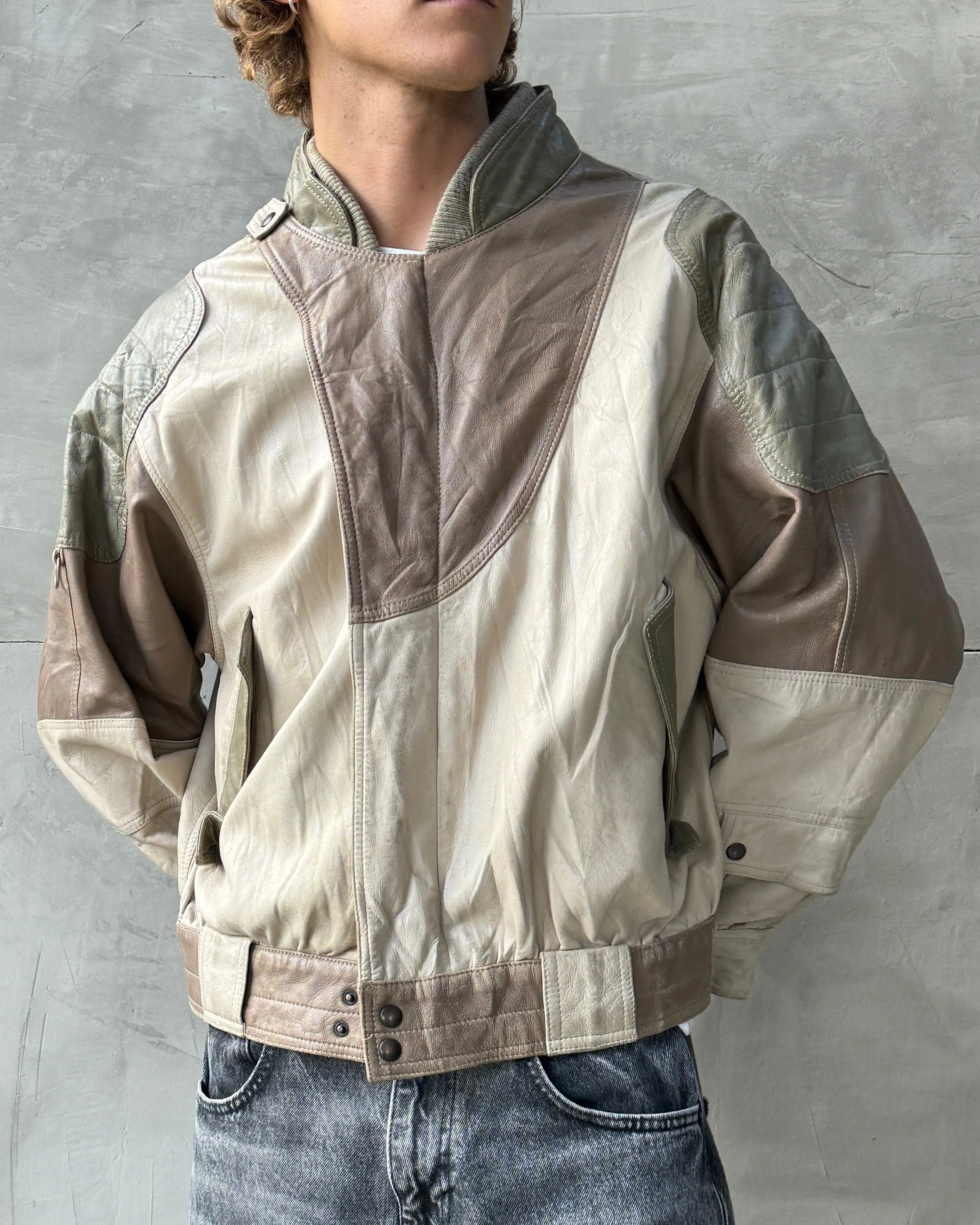 ITALIAN 90'S ASYMMETRIC BUCKLE UP LEATHER JACKET - M