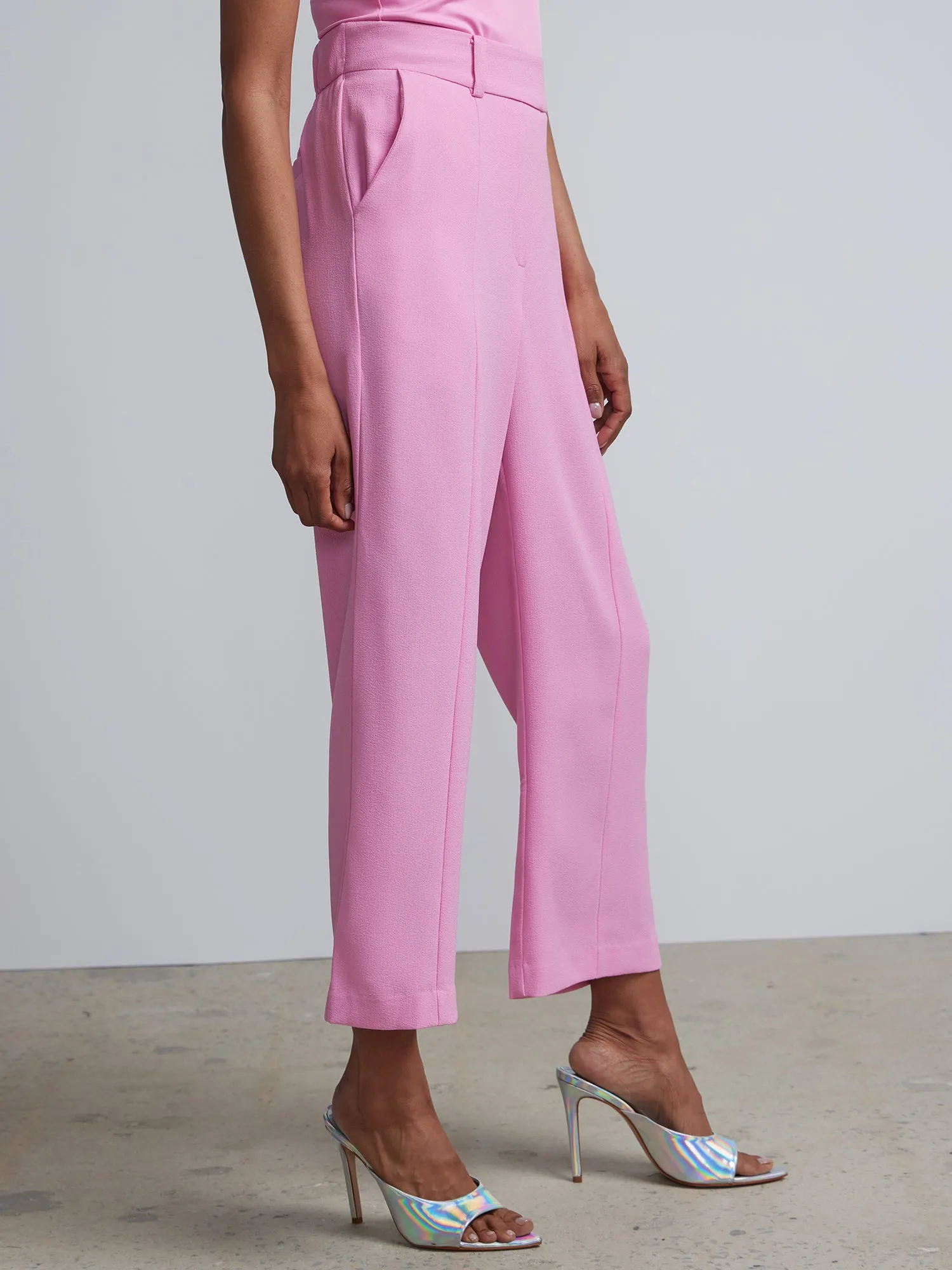 Petite Pull-On Crepe Wide-Leg Capri Pant