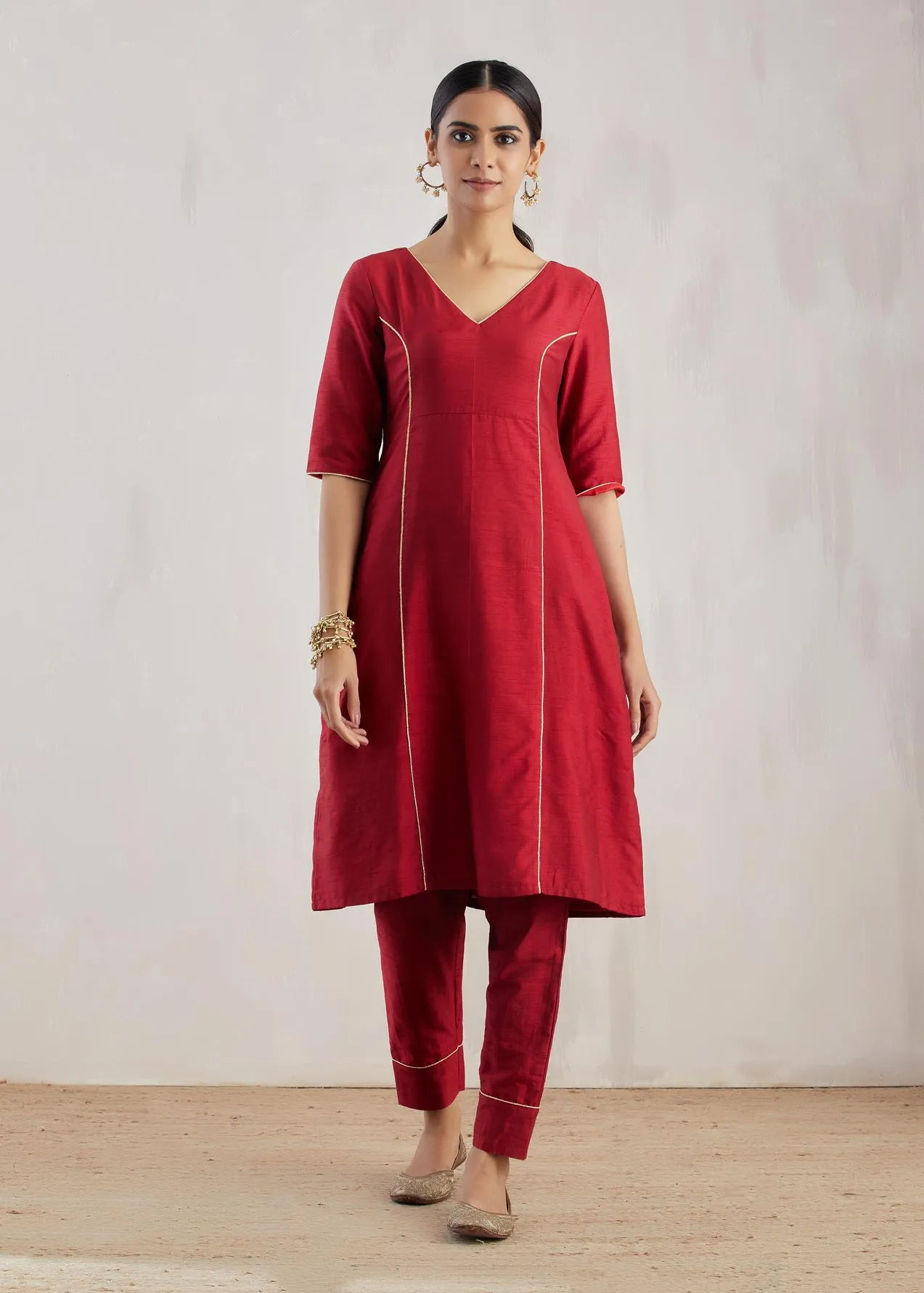 Red Markab Kurta with Pant (Set of 2)