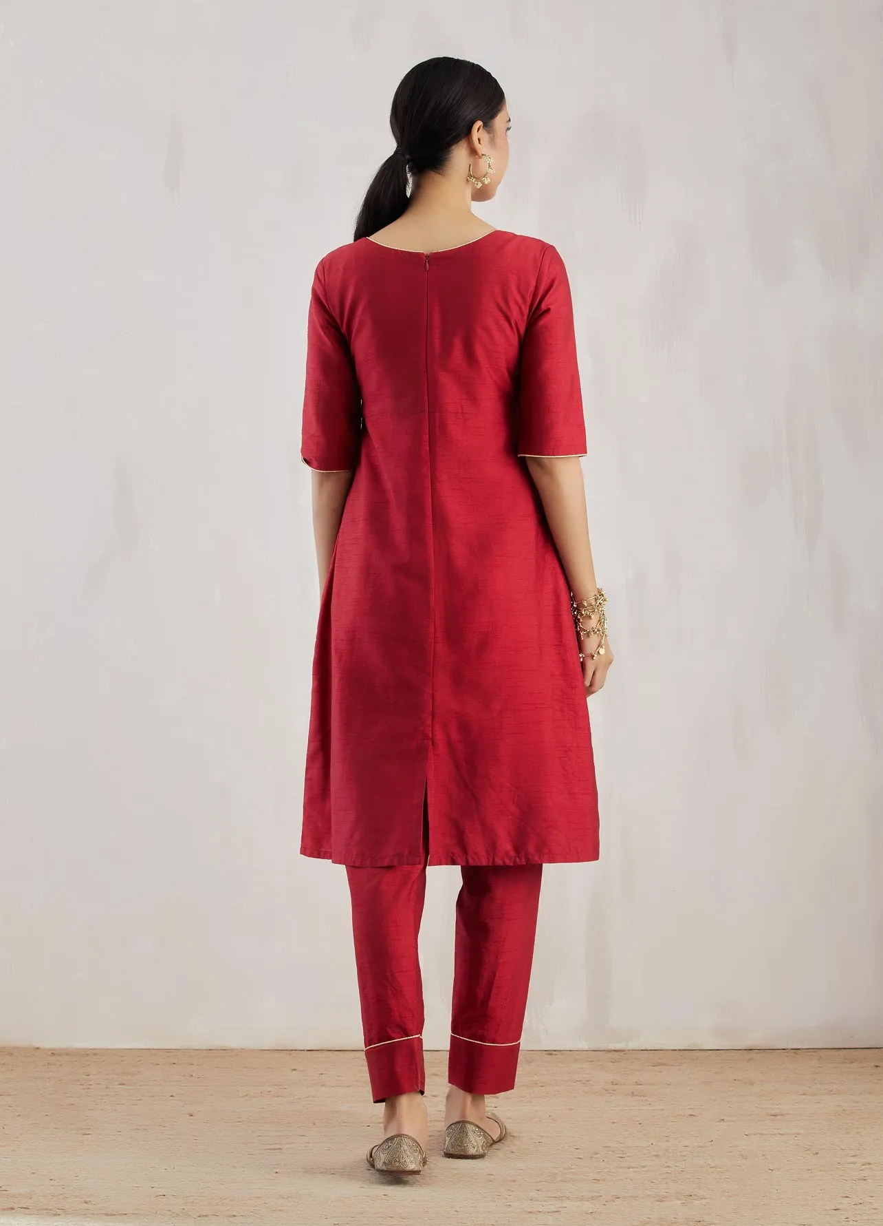 Red Markab Kurta with Pant (Set of 2)